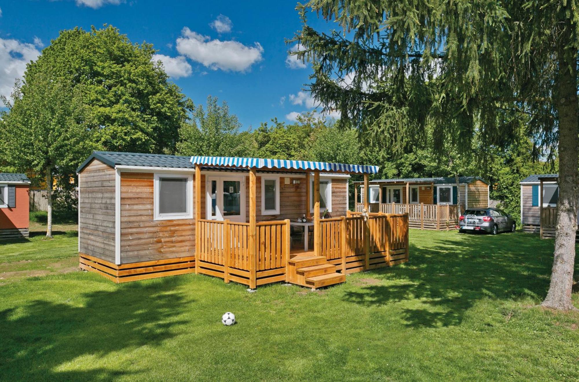 Knaus Campingpark Frickenhausen 프리켄하우젠 암 마인 외부 사진