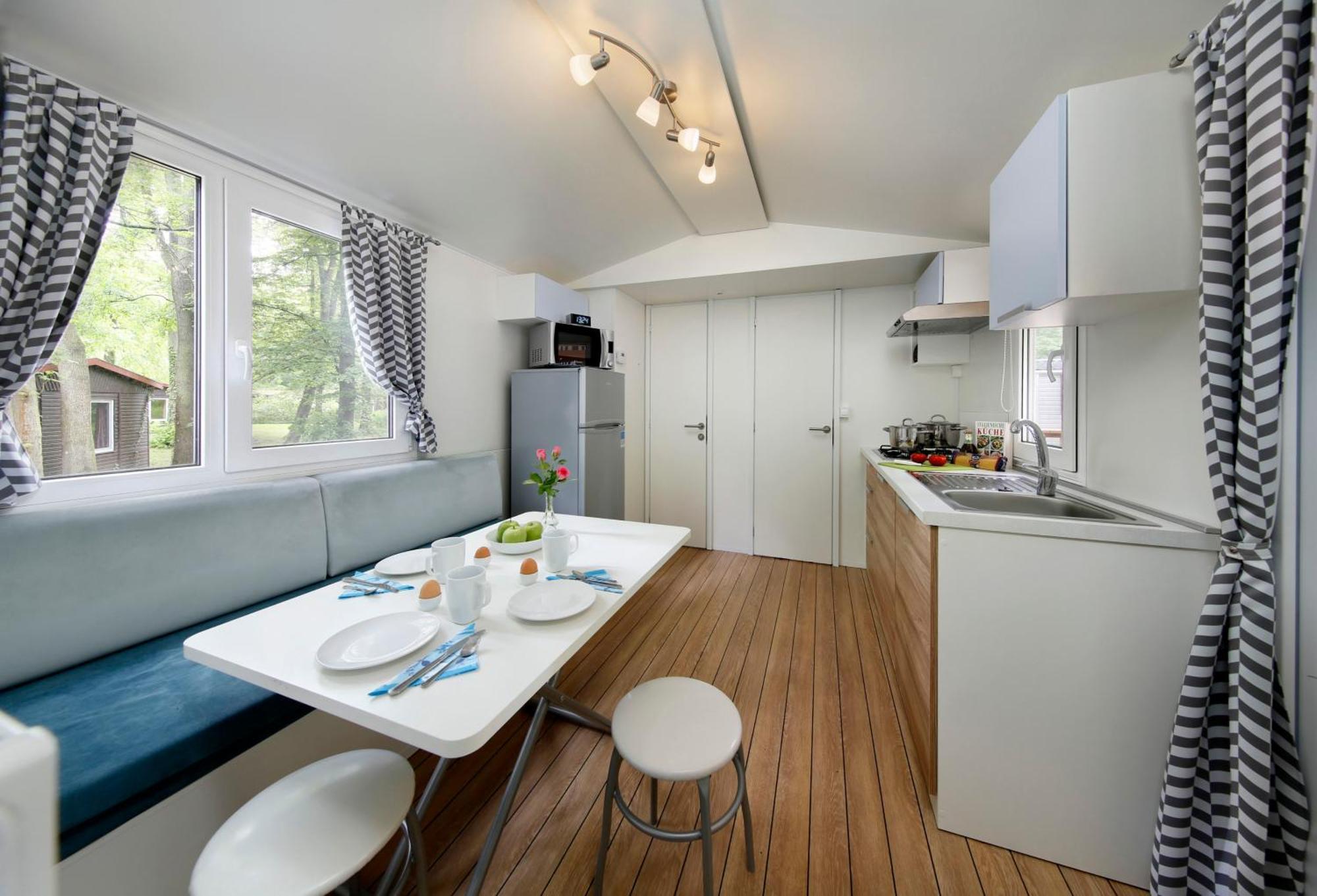 Knaus Campingpark Frickenhausen 프리켄하우젠 암 마인 외부 사진